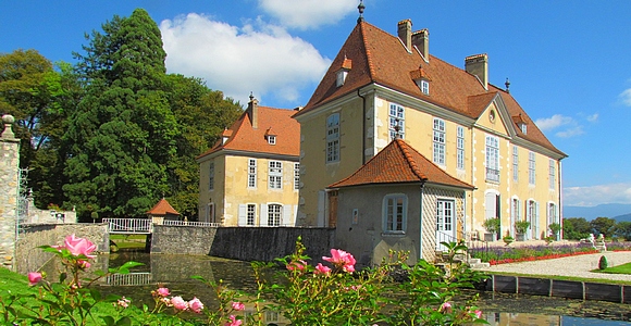Château de Longpra, à St Geoire en Valdaine.