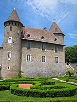 Chteau de Virieu depuis le jardin