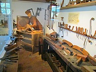 Chteau de Longpra, muse des outils  bois.