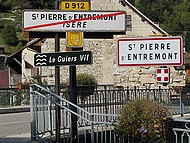 St Pierre d'Entremont, entre Savoie et Dauphin.
