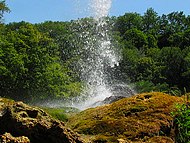 grande cascade du Jardin des Fontaines ptrifiantes