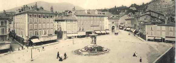 Voiron. Fontaine de la Place de la Rpublique